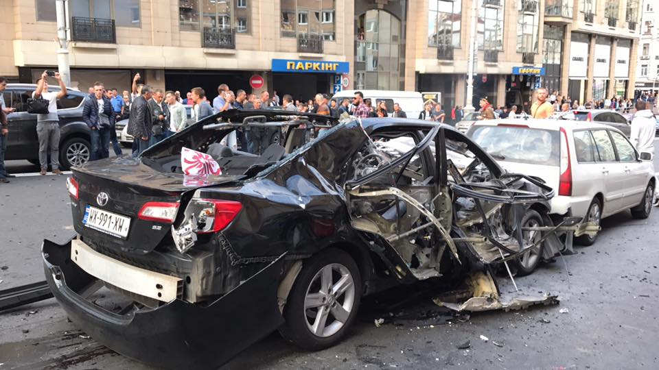 Киев, взрыв, автомобиль, скорая помощь