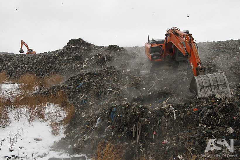 мусорная свалка под Киевом