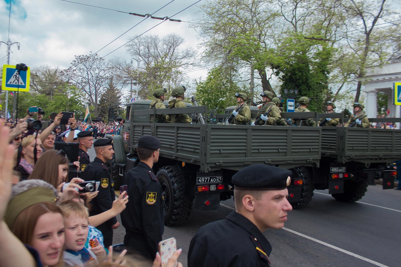 Крым, парад, давка, драки, оккупанты
