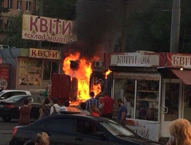 Лук'янівка, пожежа, фото, вогонь, Київ