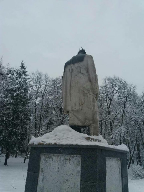памятник, монумент, стрый, львовская область, бронза, полиция, вандалы