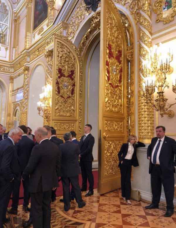 Инаугурация Путина, фото Поклонской, соцсети
