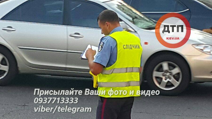 В центре Киева ДТП с участием патрульной машины