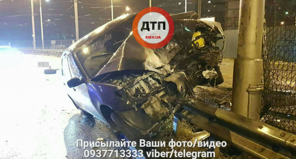 ДТП, авария, отбойник, новости Киева