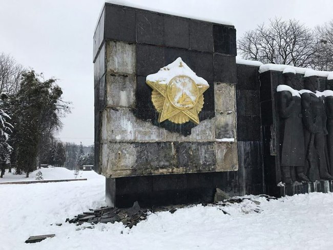 памятник, монумент, стрый, львовская область, полиция, нацполиция, оккупанты, львов, правоохранители