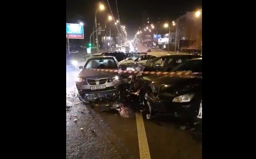 дтп, Повітрофлотський проспект, київ, аварія, постраждала вагітна