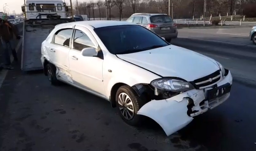 дтп, аварія на Ватутіна, зіткнулися п'ять автомобілів