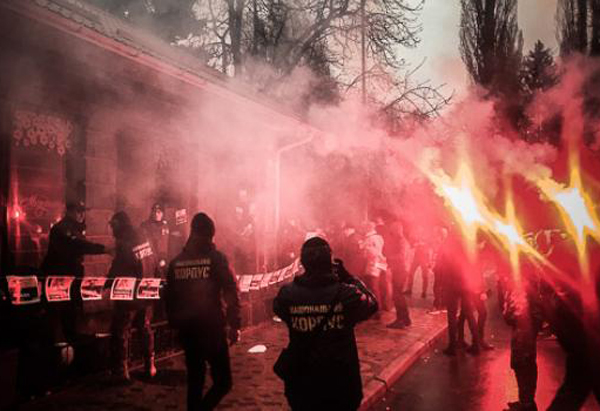 Кременчук, кафе, активісти Національного корпусу, поліція, протест, бійка