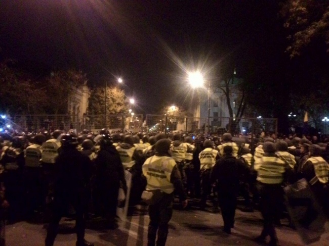 новости, украина, киев, верховная рада, драка, протестующие, полиция