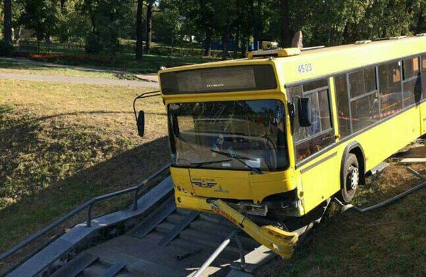 Автобус, Киев, ДТП