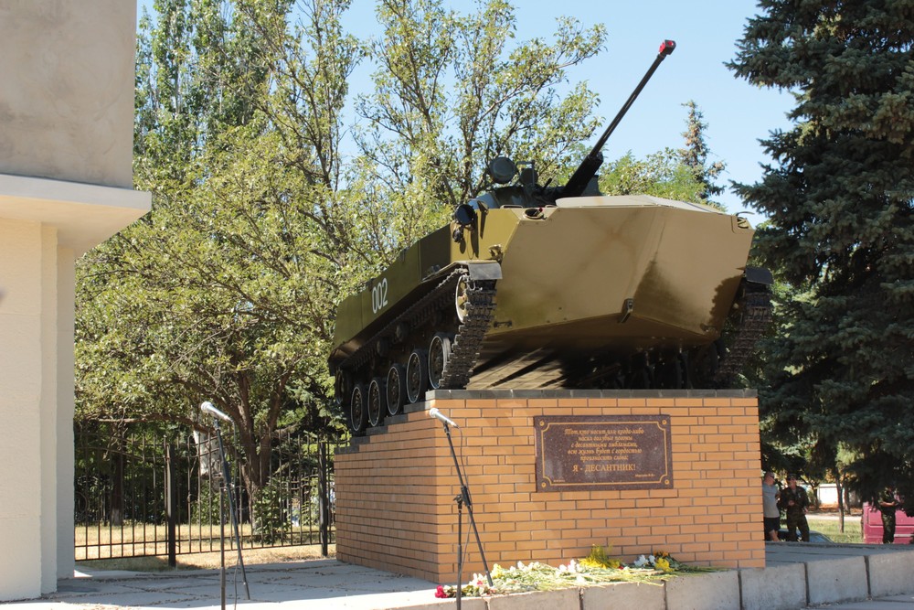 памятник, Луганск, ЛНР, взрыв, монумент, террористы