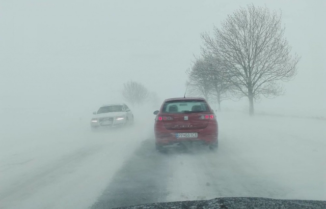Венгрия, Словакия, снегопад, выпал снег, авария, ДТП, перекрытие дорог