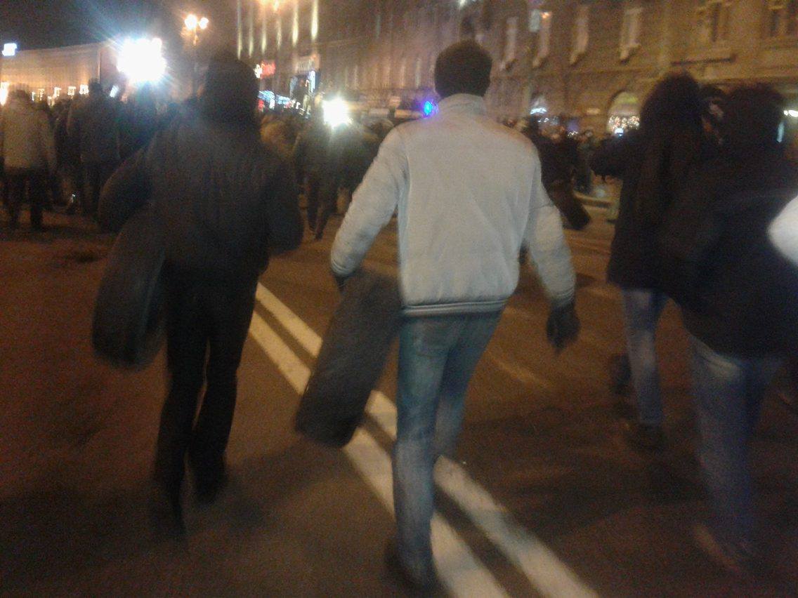 Шины на Майдане