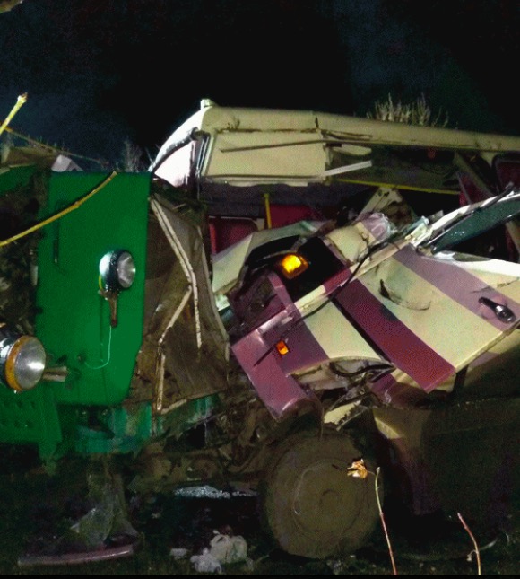 ДТП, аварія, новини Луганської області, трактор, автобус