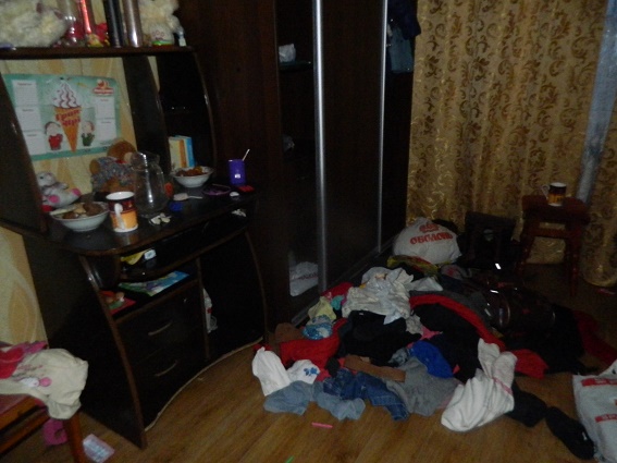 В Киеве на глазах у семилетних детей ограбили квартиру 