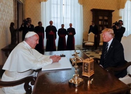 Папа Франциск, папа Римський, Трамп, миротворець
