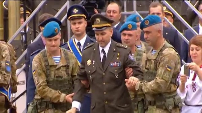 Вручение звания генерал-майора Игорю Гордийчуку
