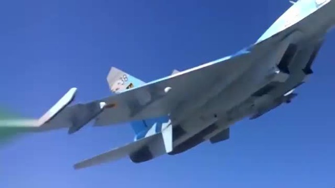 Су-27 на сверхмалой высоте