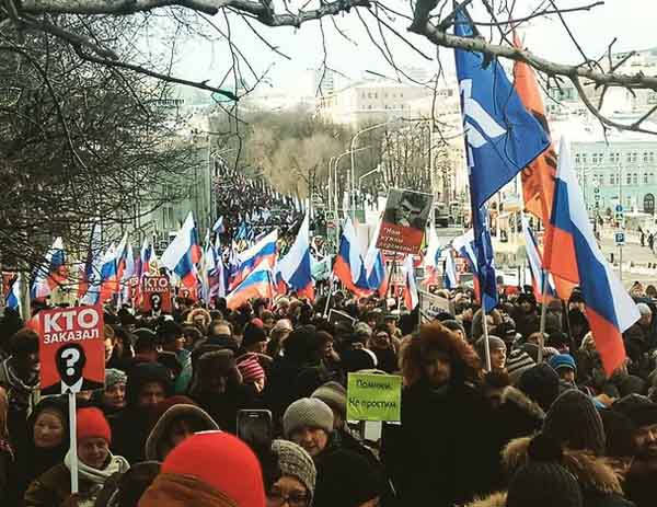 Марш пам'яті Нємцова, Москва, затримання