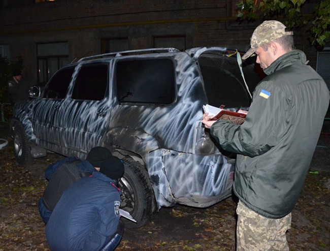 В Лисичанске подожгли автомобиль главы городского избиркома