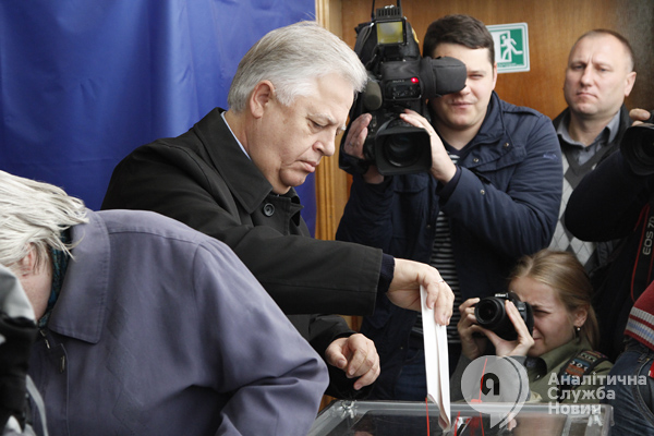 Ляшко и Симоненко проголосовали на одном участке
