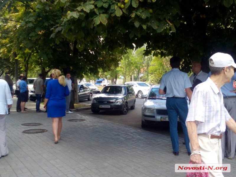 Нападение на автомобиль в Николаеве