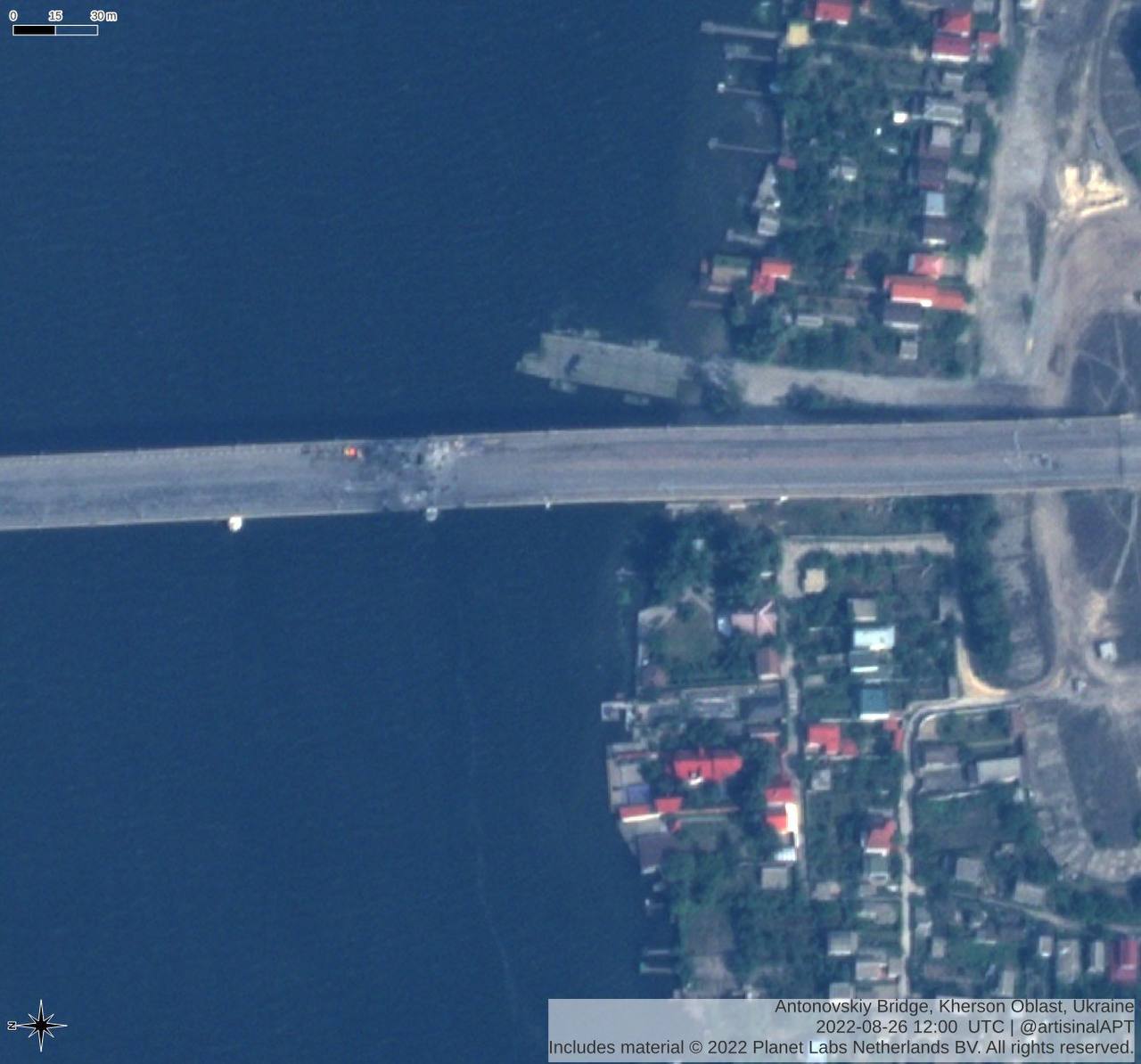 Нове фото руйнувань Антонівського мосту із космосу