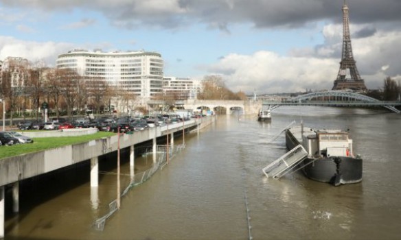 Париж, Сена, наводнение, эвакуация