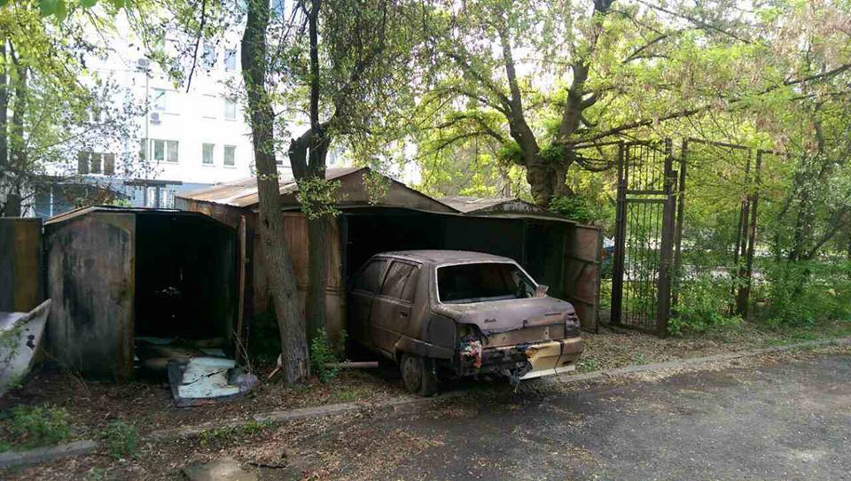 гараж, автомобіль, пожежа, сміттєвий бак, Київ