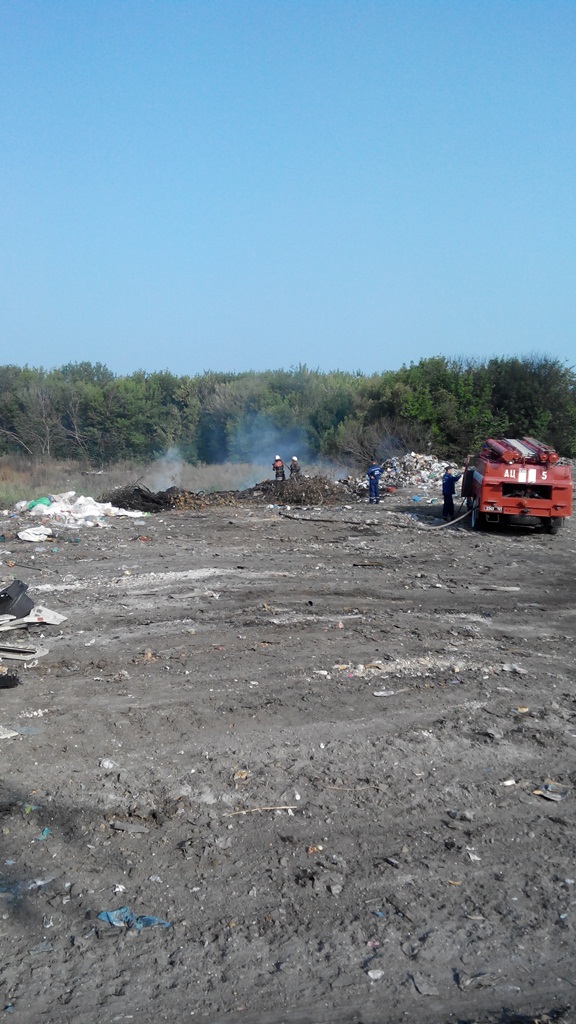 Пожар на свалке в Киевской области