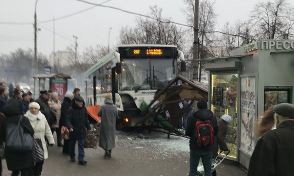 ДТП, автобус, зупинка, автобус Москва