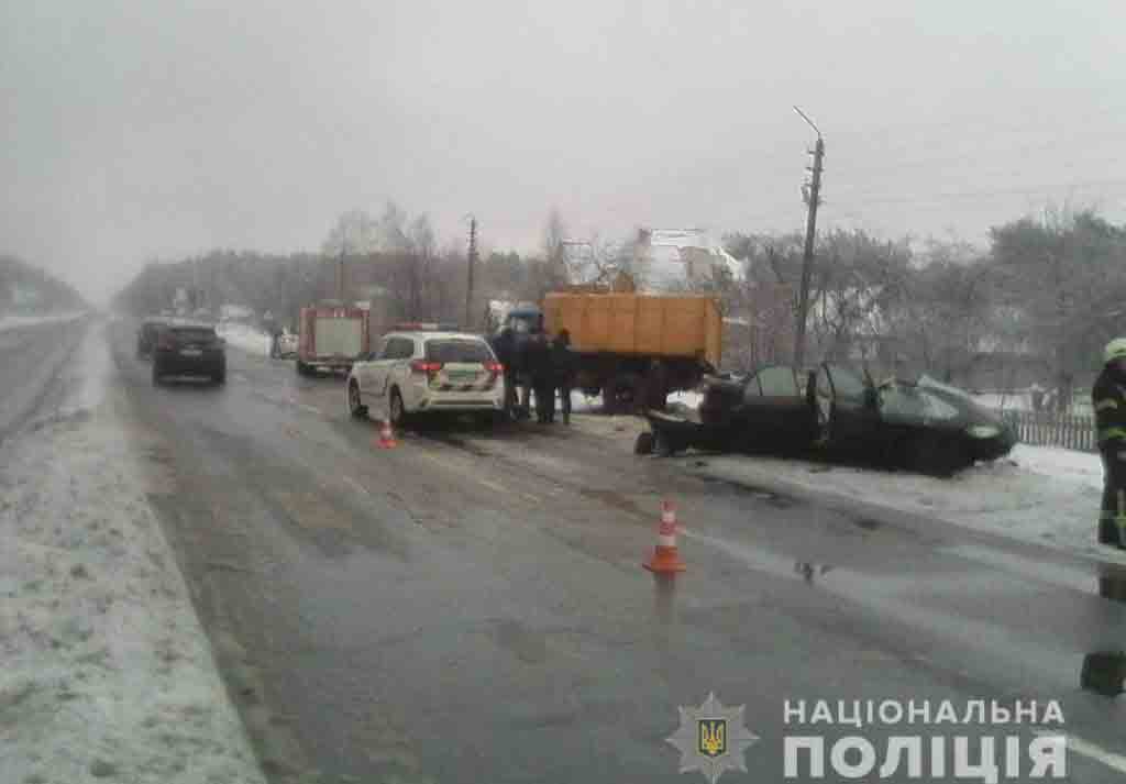 ДТП Киев, трасса, гололед, грузовик, жертвы