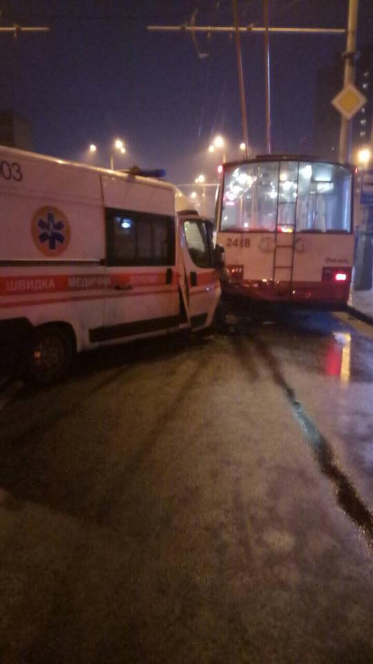 скорая помощь, Харьков, троллейбус, ДТП, авария, пострадавшие, госпитализация, больница