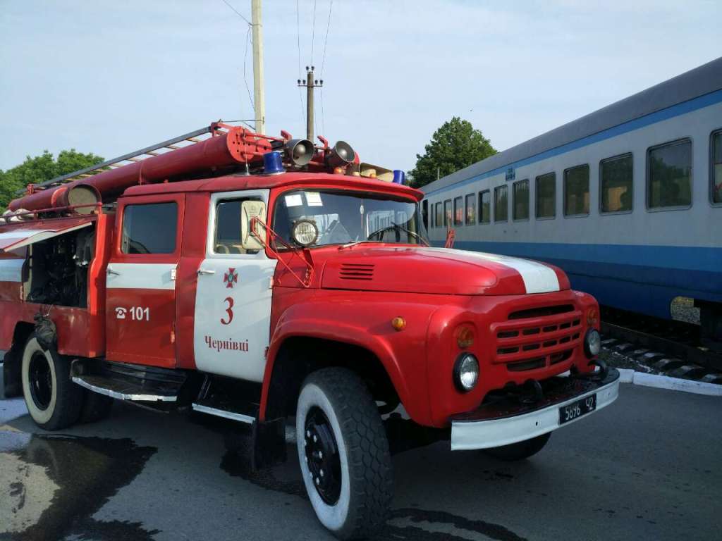 поезд, Черновцы, ГСЧС, пожарные, дым, вагон