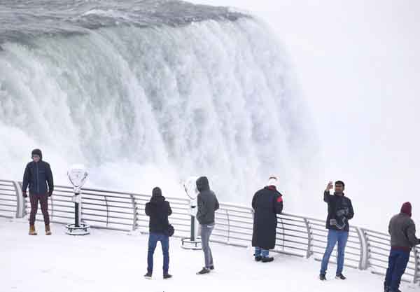Ниагарский водопад, мороз, сказочные фото